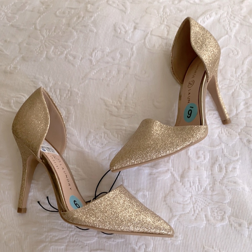 Gold shoes